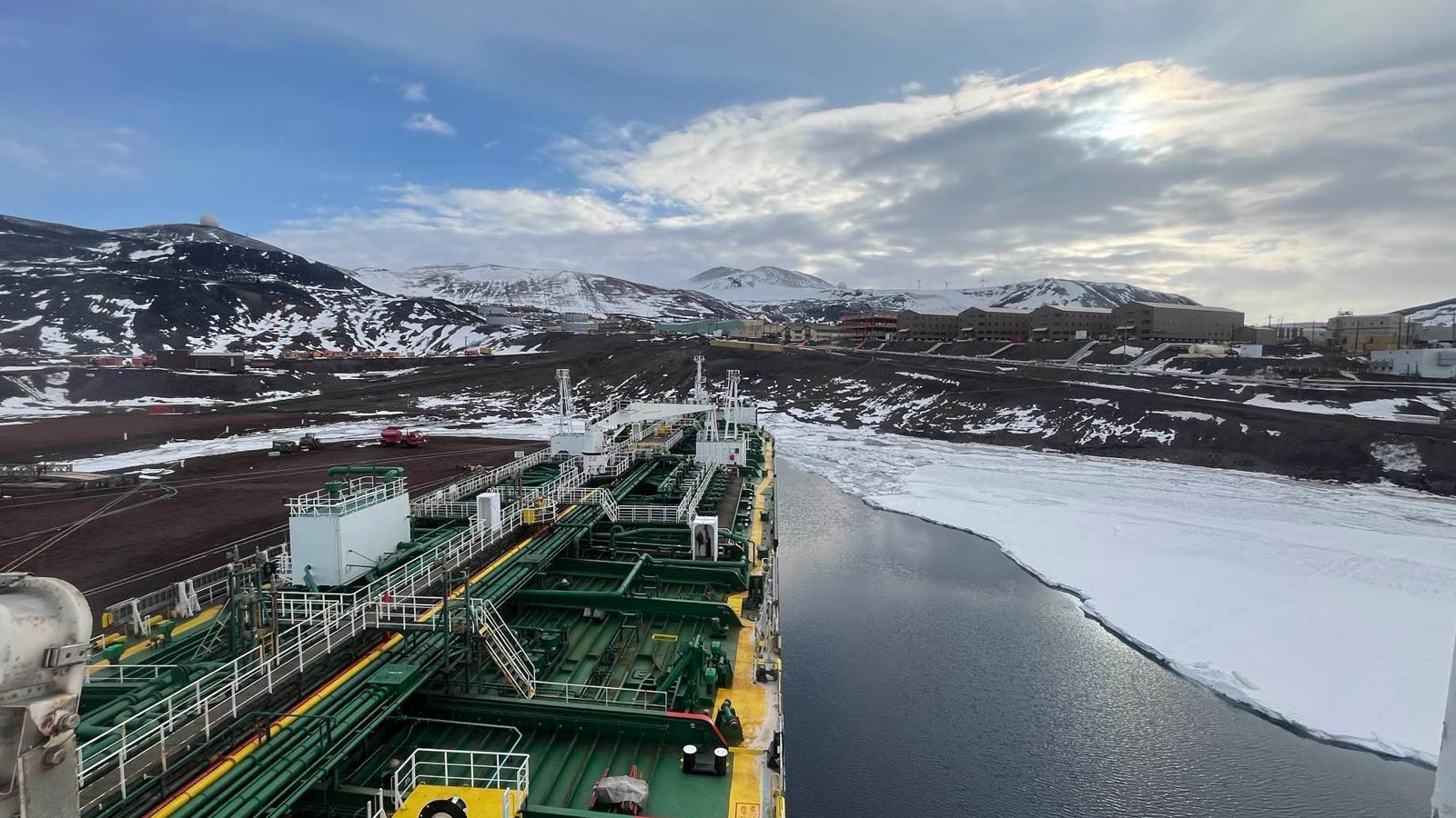 Fueling the Frontier: M/T Acadia Trader’s Critical Resupply Mission to Antarctica